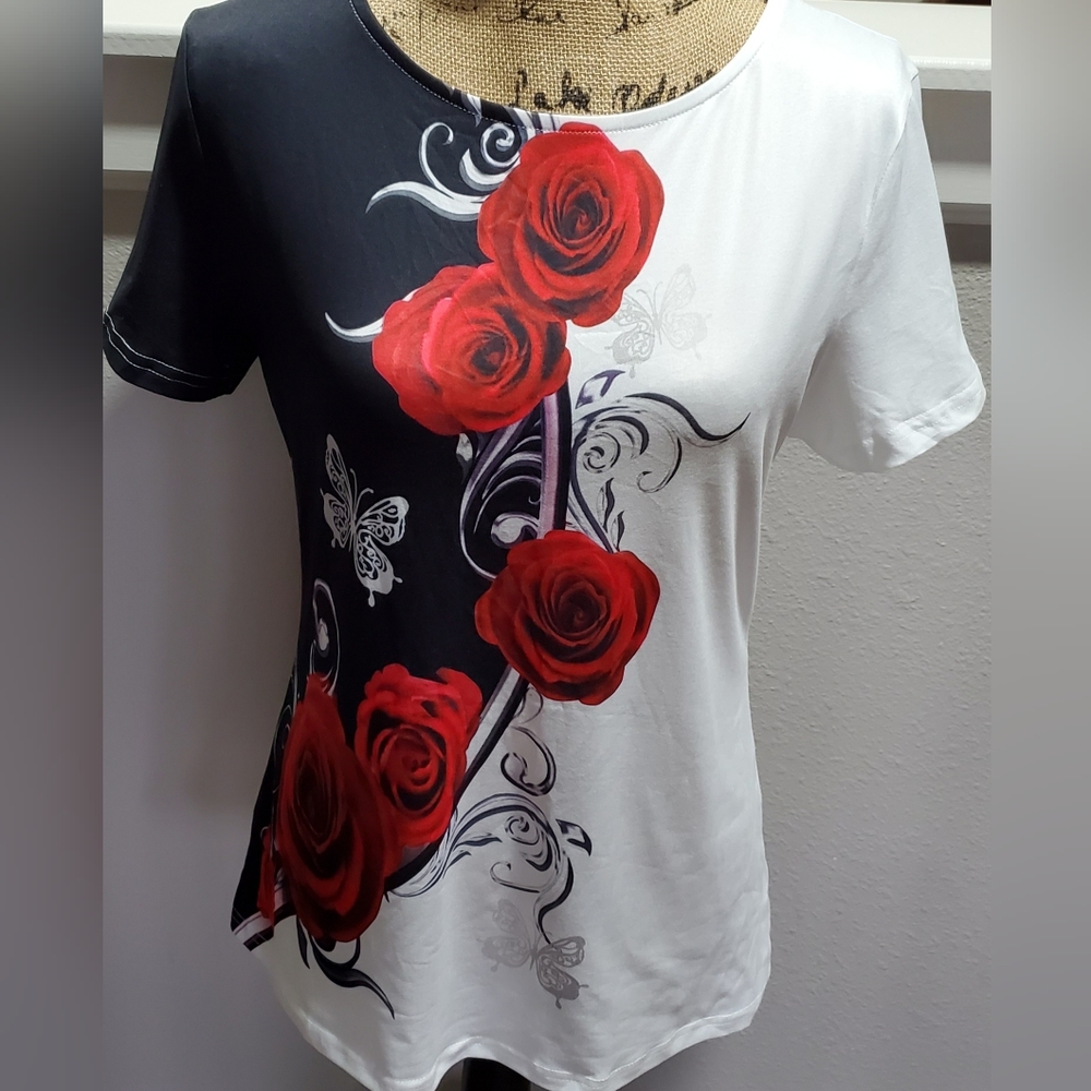 🦋Rose & Butterfly Print Top🦋